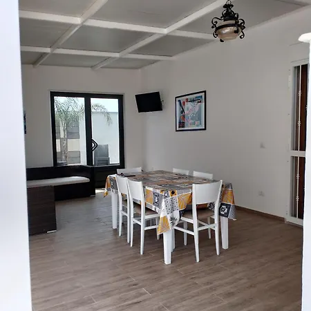 Casa Guida Via Tordino * トッレ・ラピッロ
